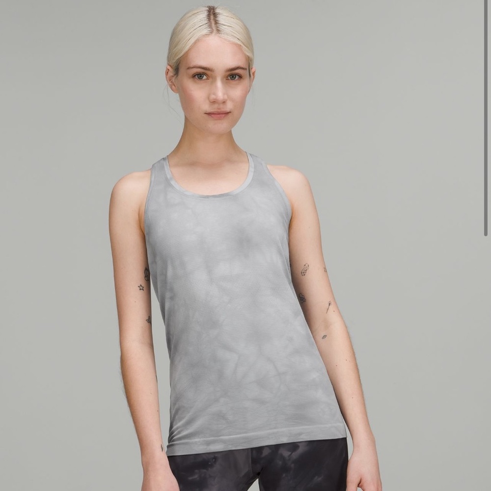 like new lululemon swiftly tank size 6